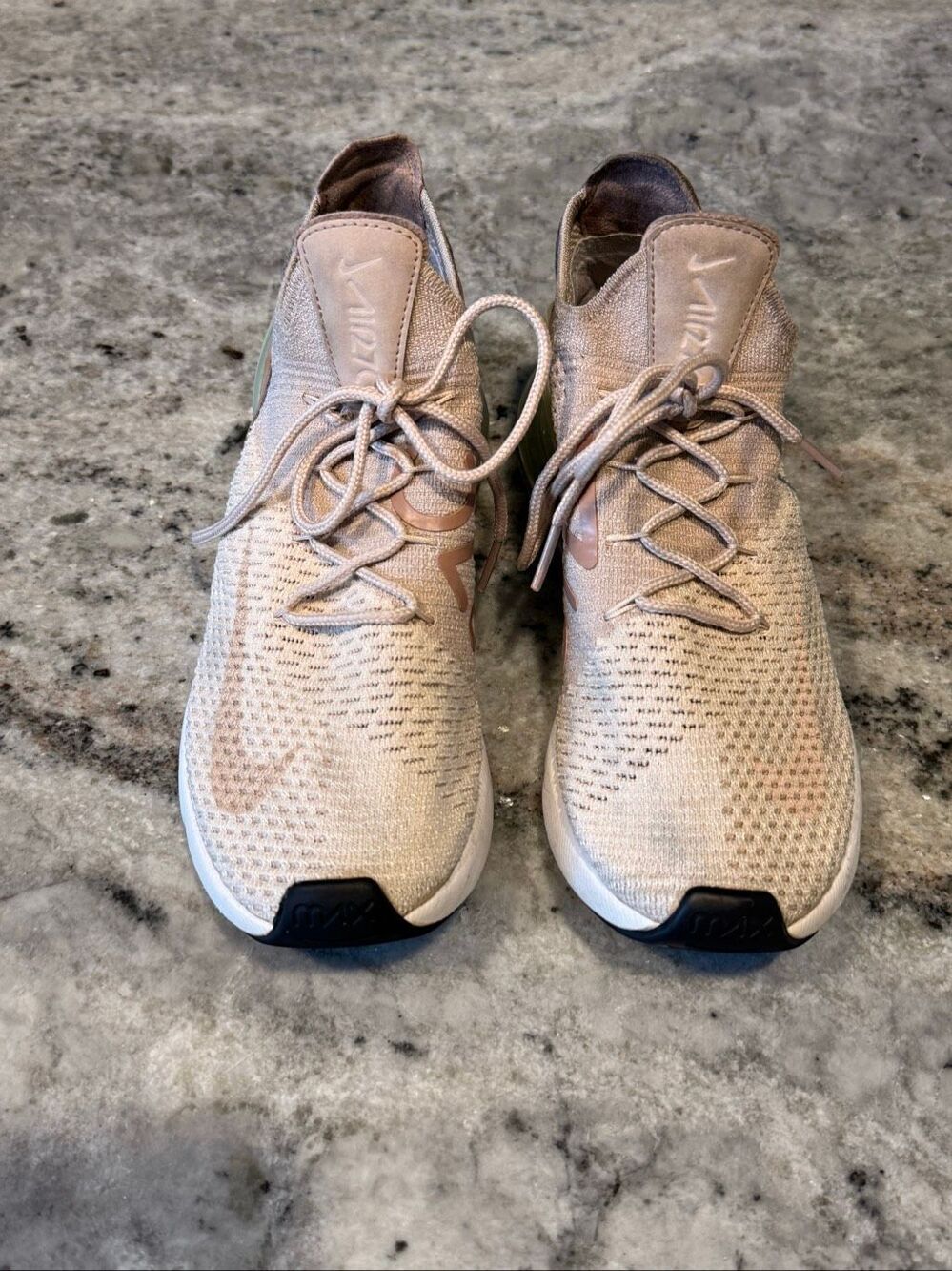 Nike Air Max 270 Flyknit Women’s Size 8 Blush Pink / Beige Sneakers